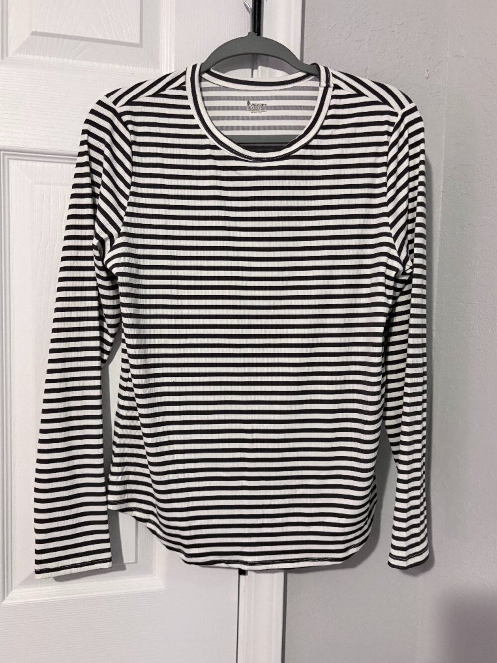WOMEN'S STRIPED NO BOUNDARIES LONG SLEEVE